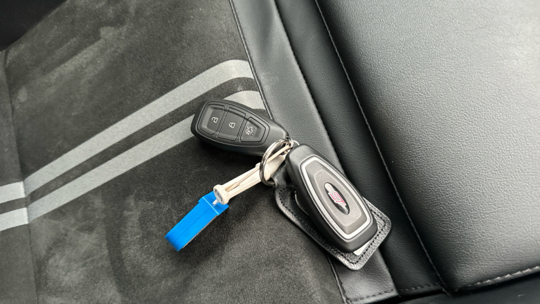 Ford Puma ST 1.0 EcoBoost Hybrid mHEV ST 5dr DCT Petrol Hatchback